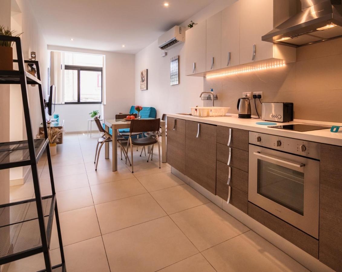 Modern Comfort - 2Br Apartment Center Of St Julians & Paceville Saint Julian's Bagian luar foto